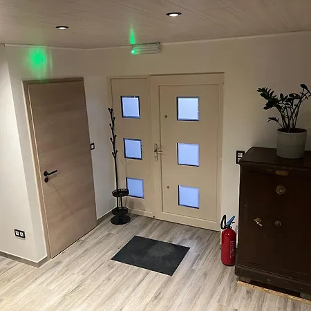 Le Repaire De La N4 Tenneville