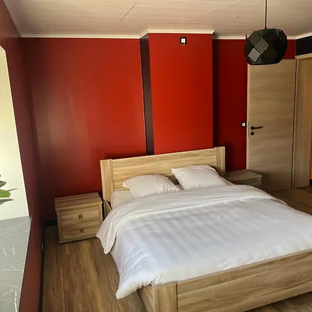 Le Repaire De La N4 Tenneville