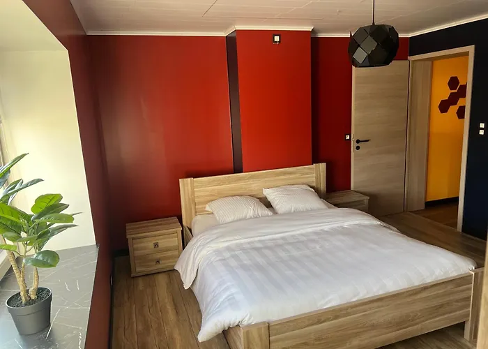 Le Repaire De La N4 טנוויל